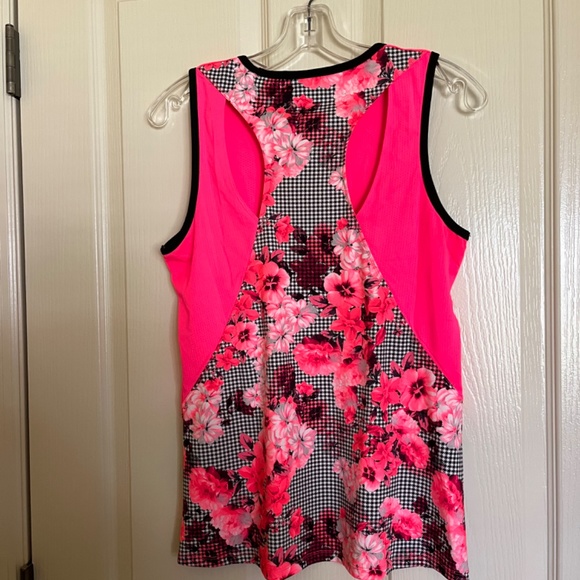 Tail Racerback Top Large - Picture 2 of 7